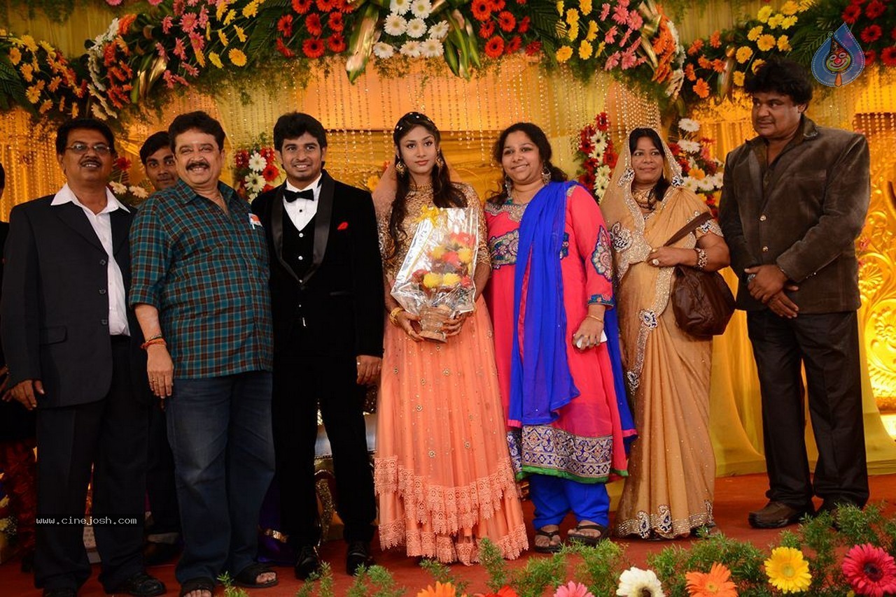 Mansoor Ali Khan Daughter Wedding Reception - 91 / 101 photos