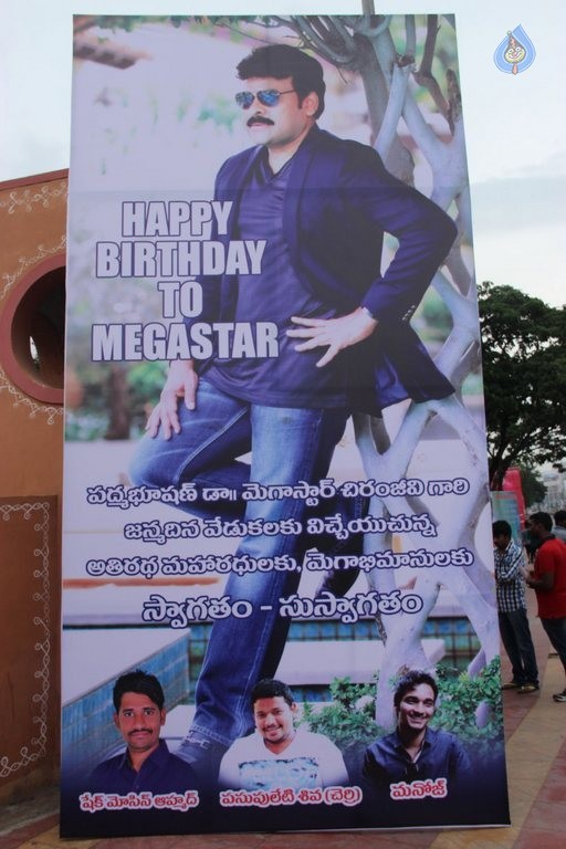 Mega 60 Celebrations 2 - 30 / 105 photos