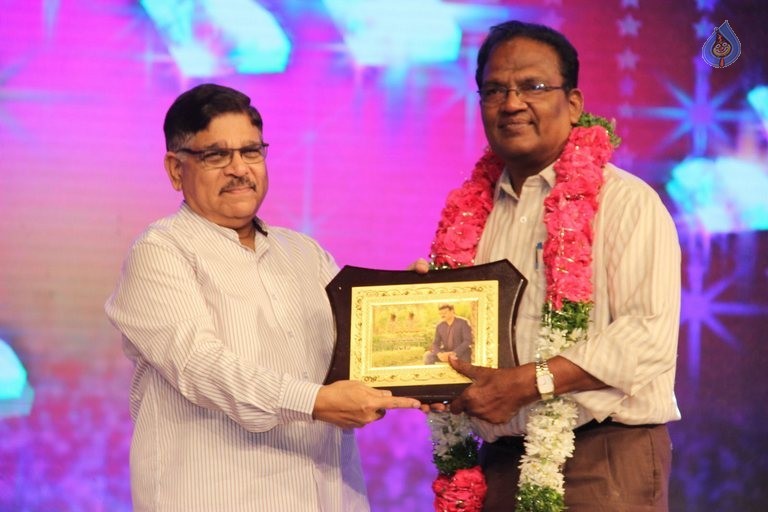 Mega 60 Celebrations 2 - 37 / 105 photos