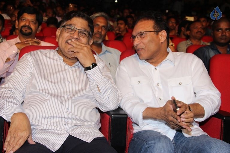 Mega 60 Celebrations 2 - 66 / 105 photos