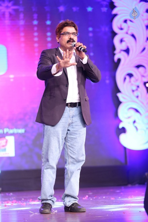 Mega 60 Celebrations 4 - 24 / 92 photos