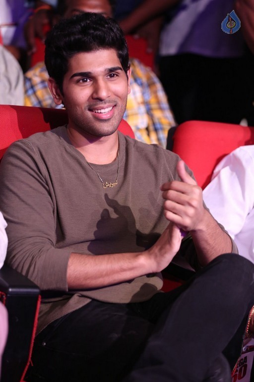 Mega 60 Celebrations 4 - 31 / 92 photos