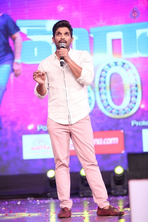 Mega 60 Celebrations 4 - 51 / 92 photos