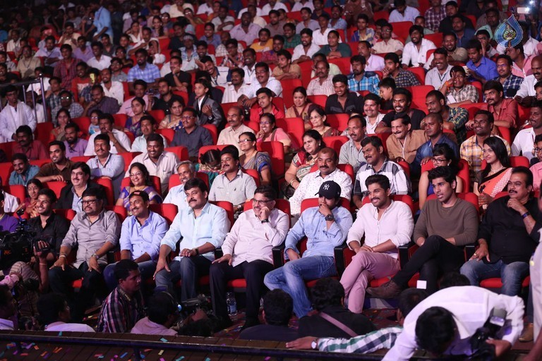 Mega 60 Celebrations 4 - 75 / 92 photos