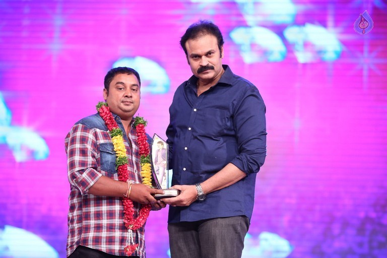 Mega 60 Celebrations 4 - 77 / 92 photos