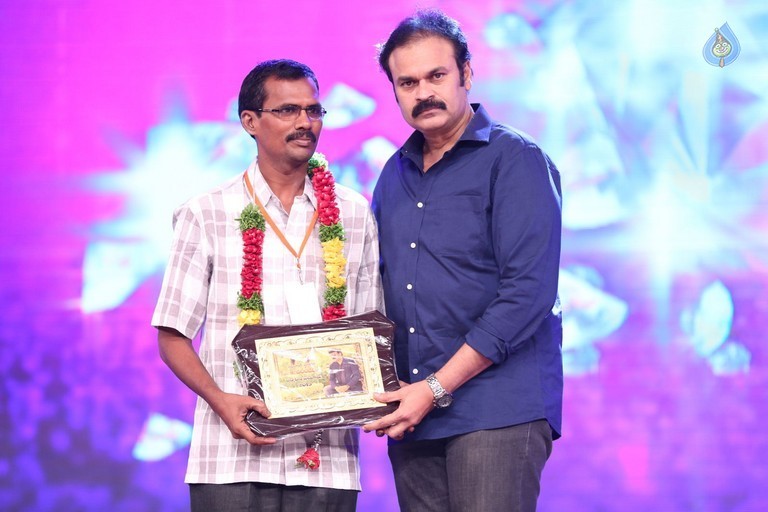 Mega 60 Celebrations 4 - 82 / 92 photos