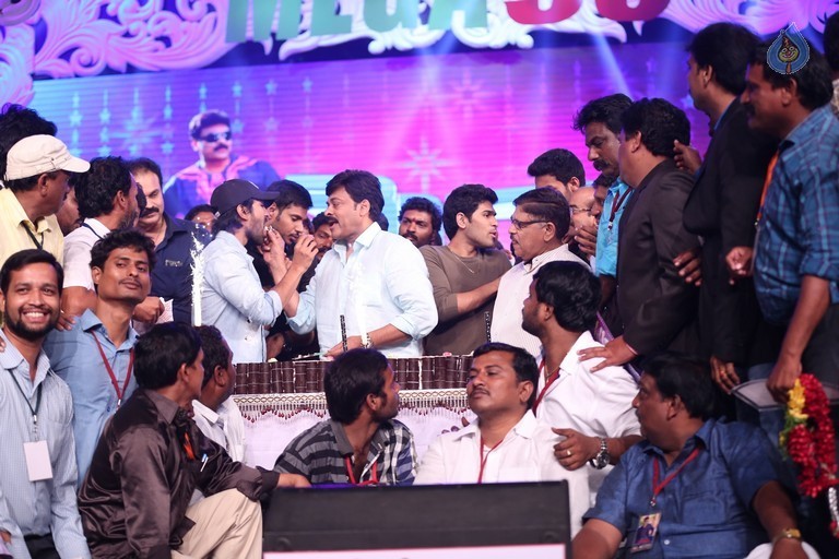 Mega 60 Celebrations 5 - 34 / 93 photos