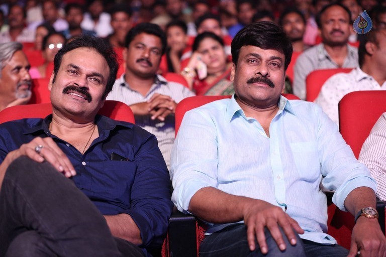 Mega 60 Celebrations 5 - 40 / 93 photos