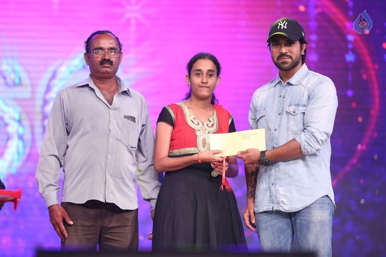 Mega 60 Celebrations 5 - 79 / 93 photos