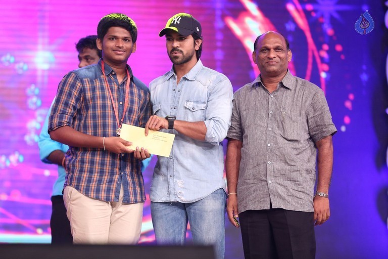 Mega 60 Celebrations 5 - 83 / 93 photos