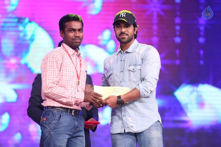 Mega 60 Celebrations 5 - 91 / 93 photos