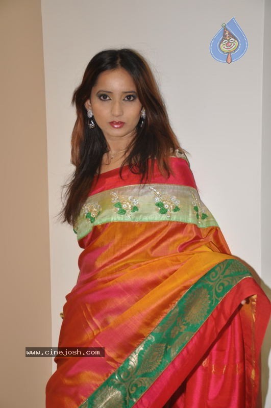 Models at TRISHA A Trendy Wish - 45 / 97 photos