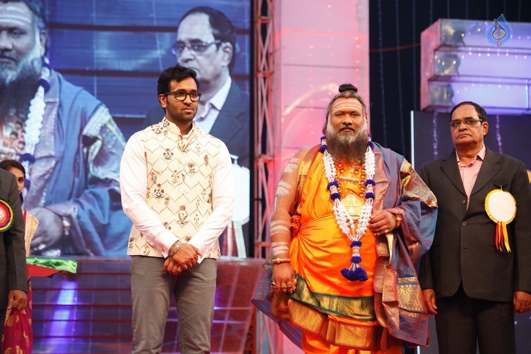 Mohan Babu Birthday Celebrations at Vidyanikethan - 59 / 94 photos