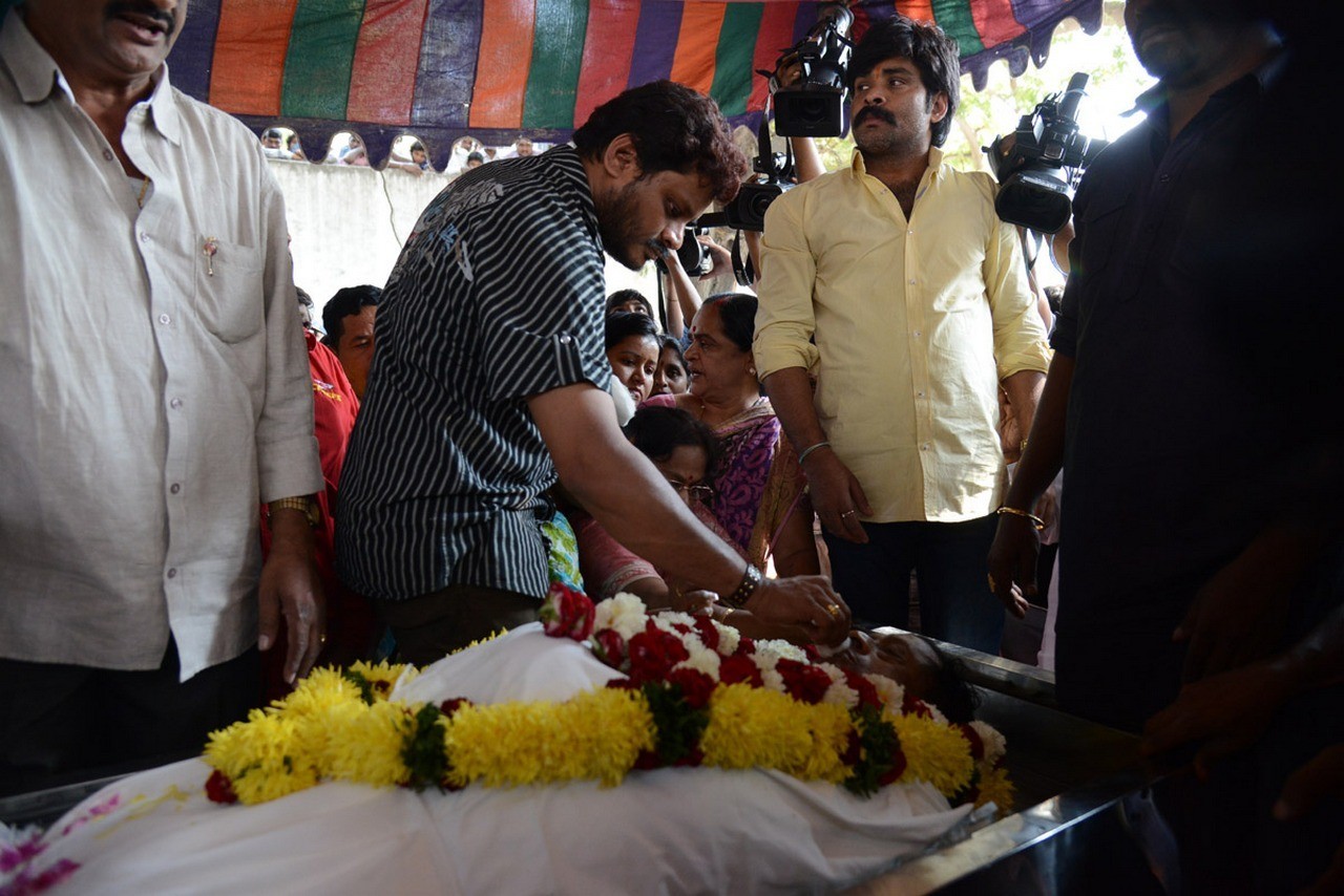 MS Narayana Condolences Photos 01 - 66 / 145 photos