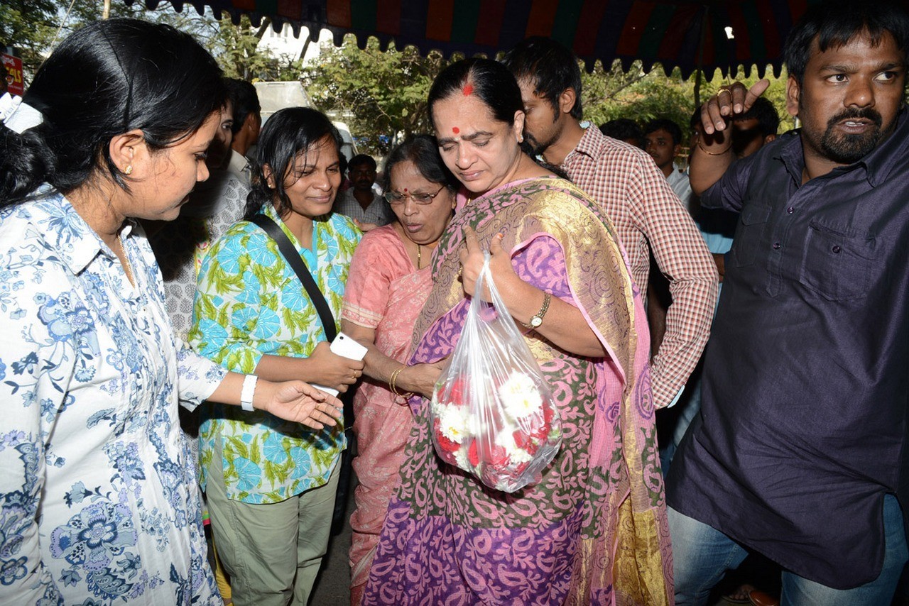 MS Narayana Condolences Photos 01 - 86 / 145 photos