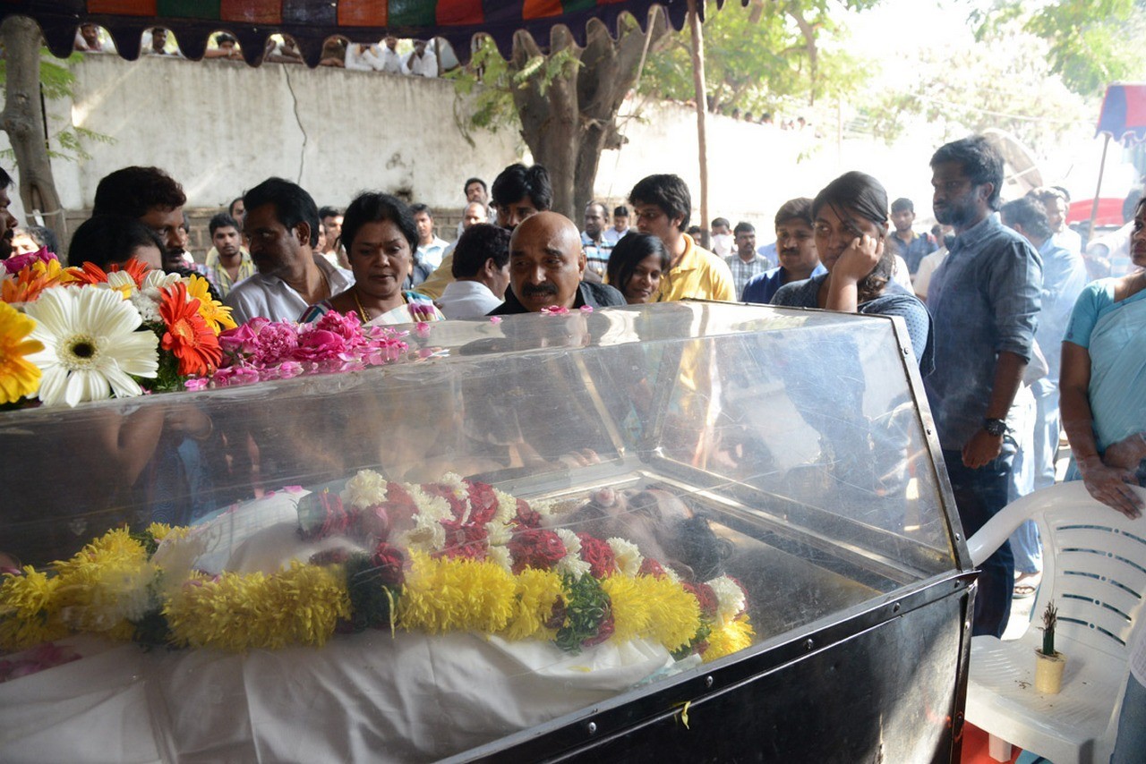 MS Narayana Condolences Photos 01 - 125 / 145 photos