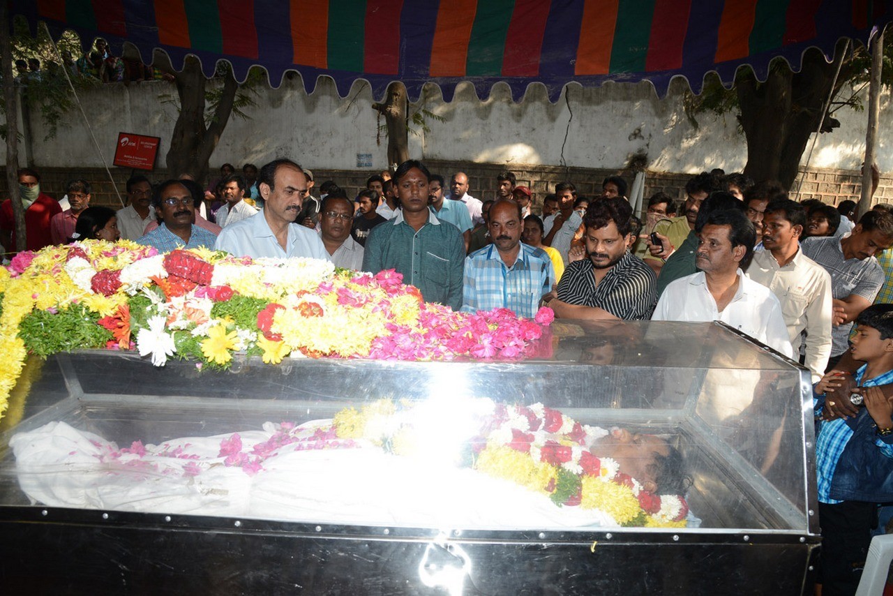 MS Narayana Condolences Photos 02 - 129 / 145 photos