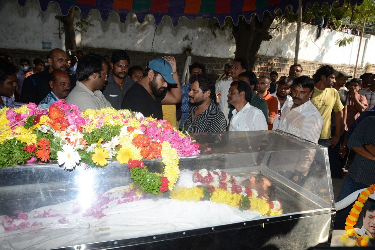 MS Narayana Condolences Photos 02 - 139 / 145 photos