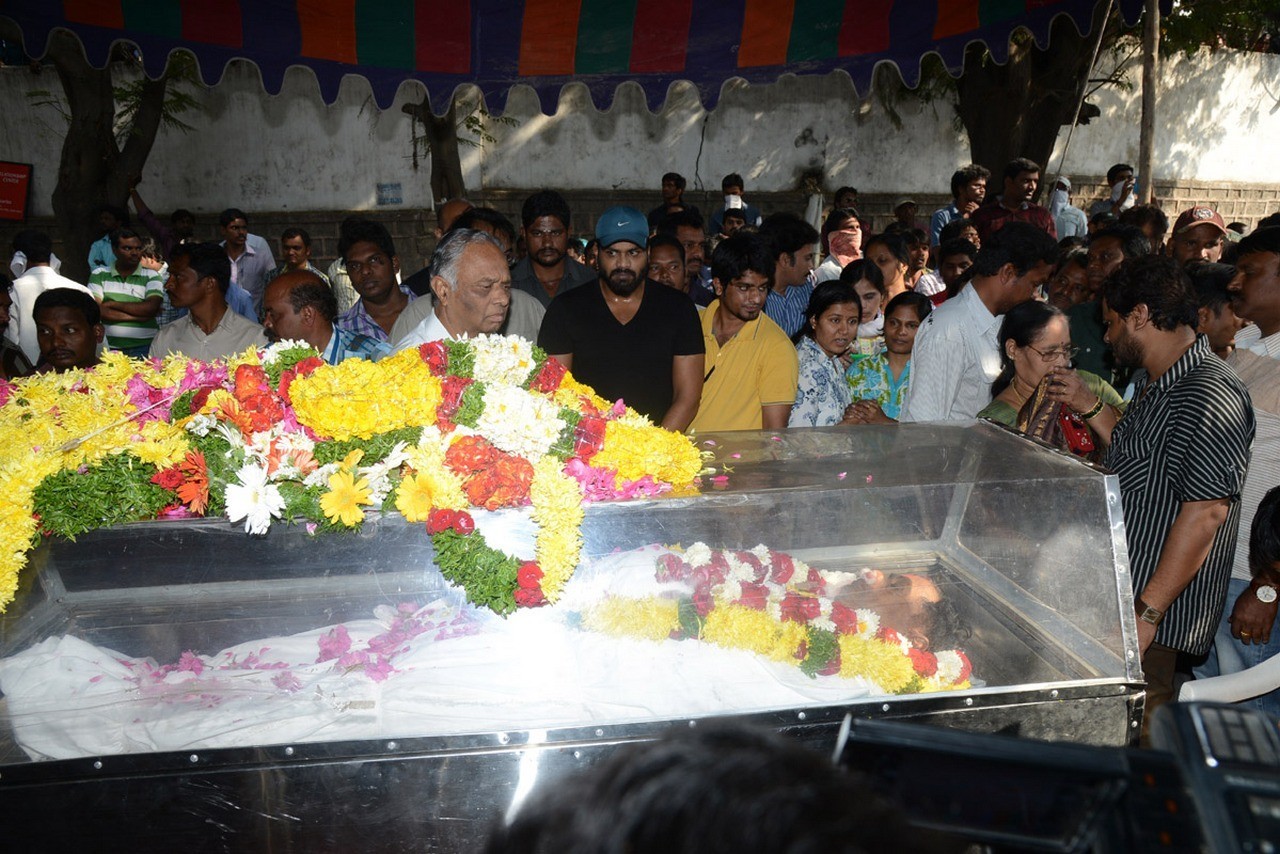 MS Narayana Condolences Photos 02 - 144 / 145 photos