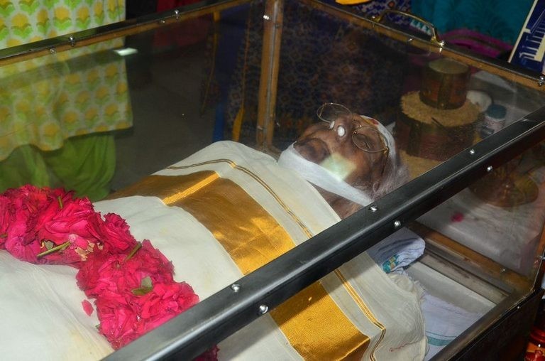 MS Viswanathan Condolences Photos 2 - 49 / 58 photos