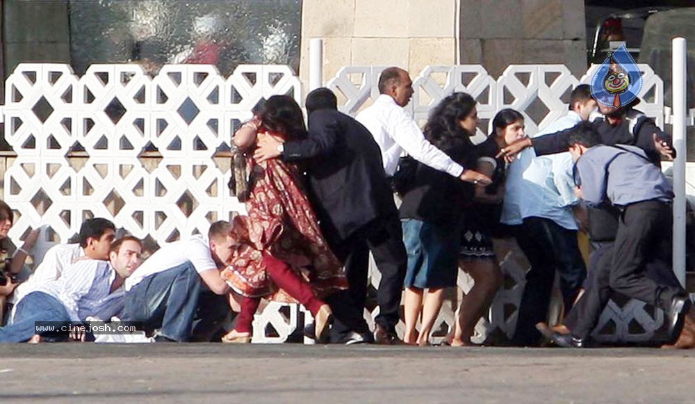   Mumbai Terror Attacks  - 32 / 33 photos