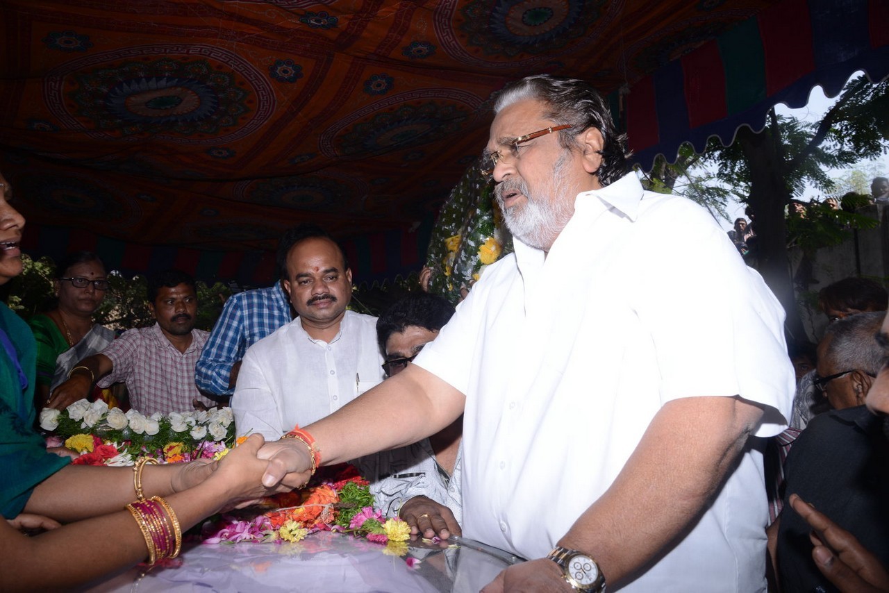 Music Director Chakri Condolences Photos 01 - 22 / 101 photos