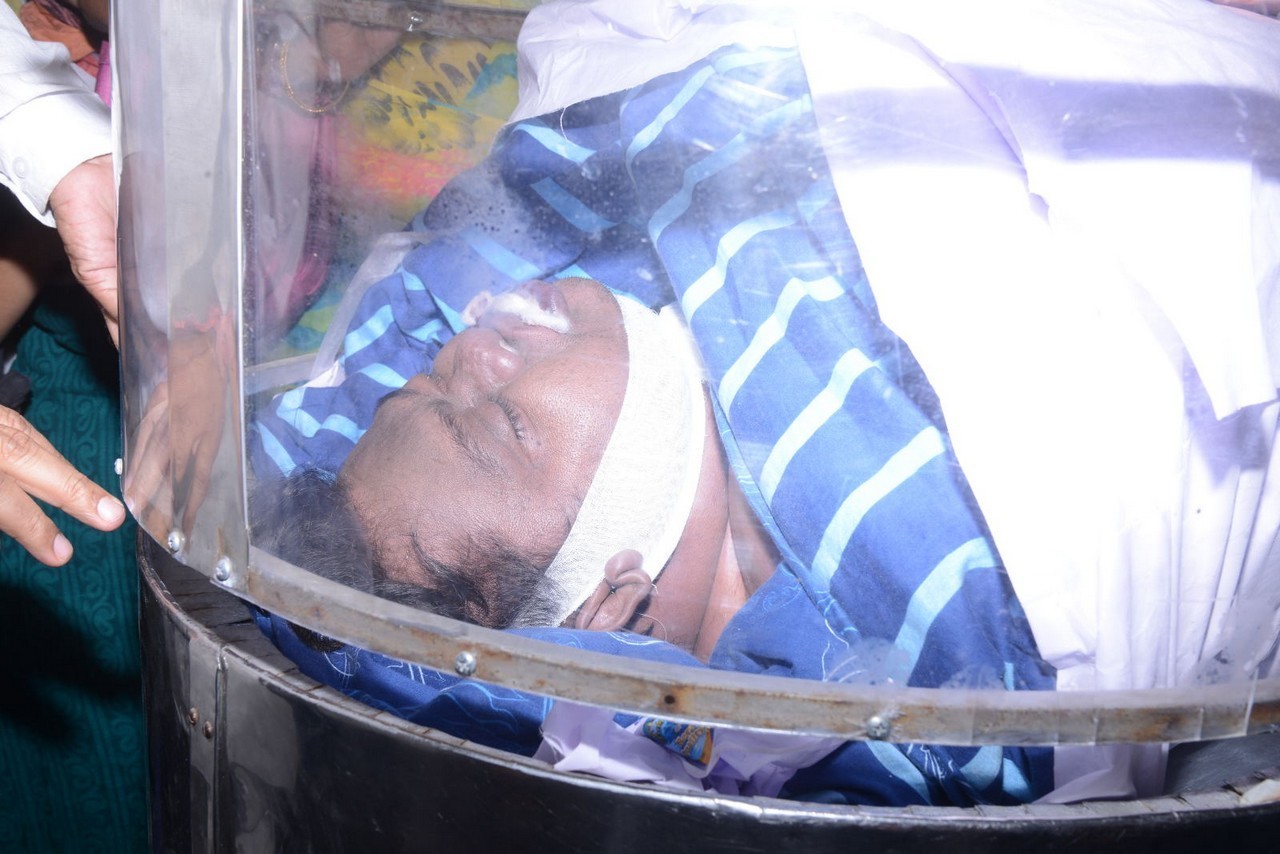 Music Director Chakri Condolences Photos 01 - 76 / 101 photos