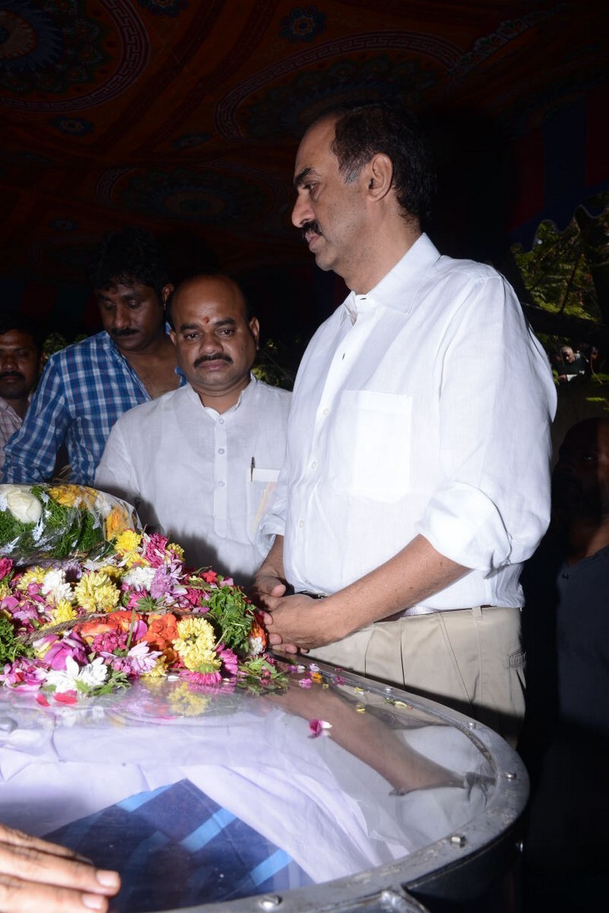 Music Director Chakri Condolences Photos 01 - 86 / 101 photos