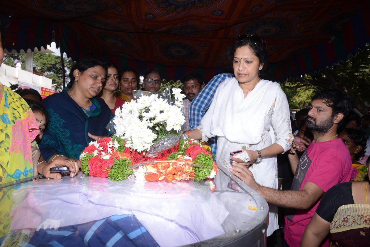 Music Director Chakri Condolences Photos 01 - 94 / 101 photos