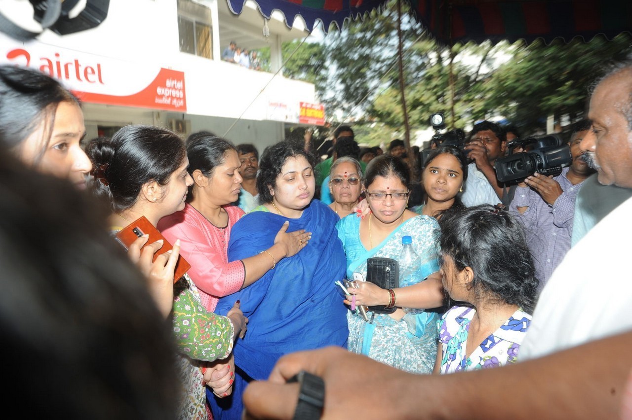 Music Director Chakri Condolences Photos 02 - 14 / 152 photos