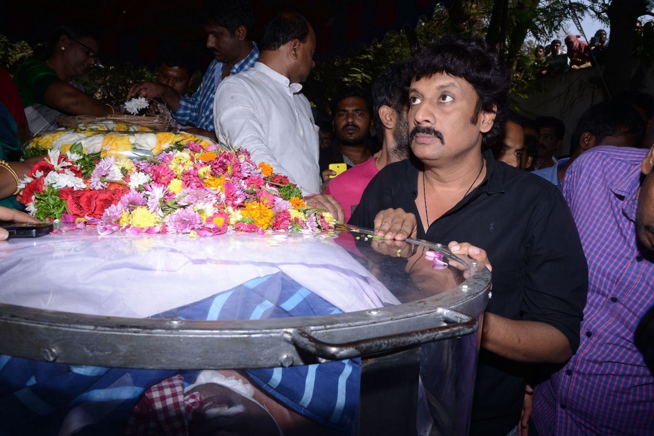 Music Director Chakri Condolences Photos 02 - 21 / 152 photos