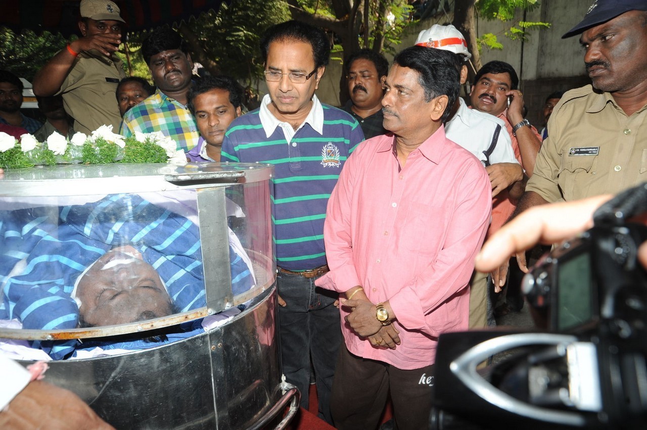 Music Director Chakri Condolences Photos 02 - 31 / 152 photos