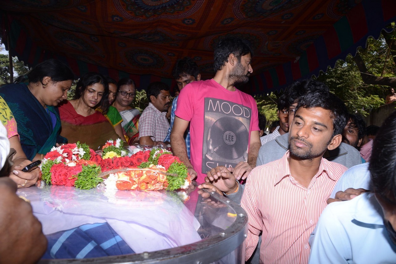 Music Director Chakri Condolences Photos 02 - 53 / 152 photos