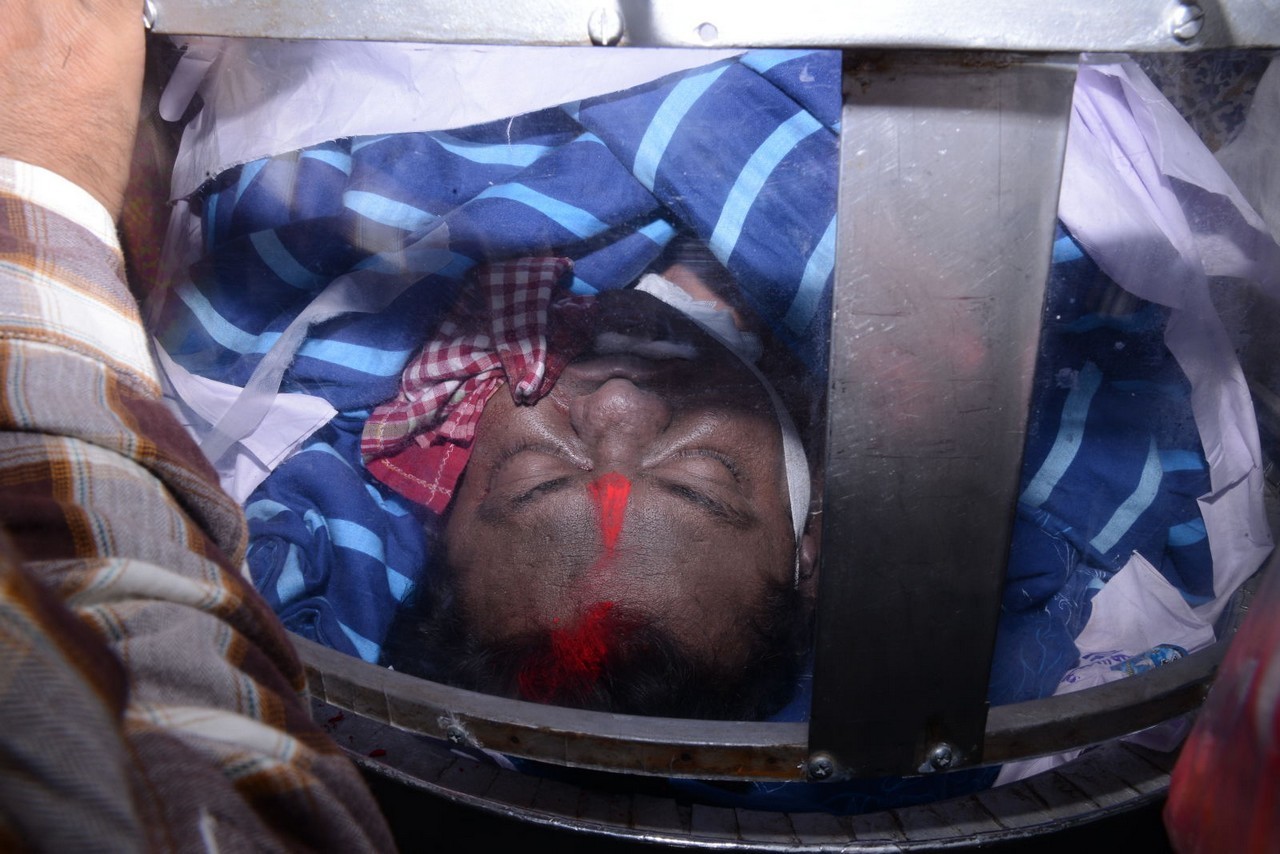 Music Director Chakri Condolences Photos 02 - 54 / 152 photos