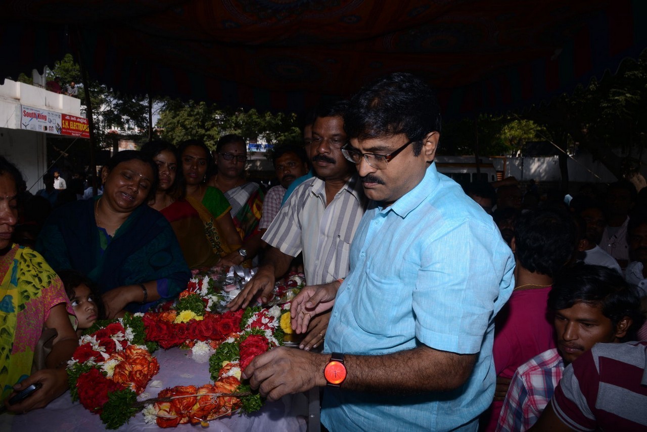 Music Director Chakri Condolences Photos 02 - 67 / 152 photos