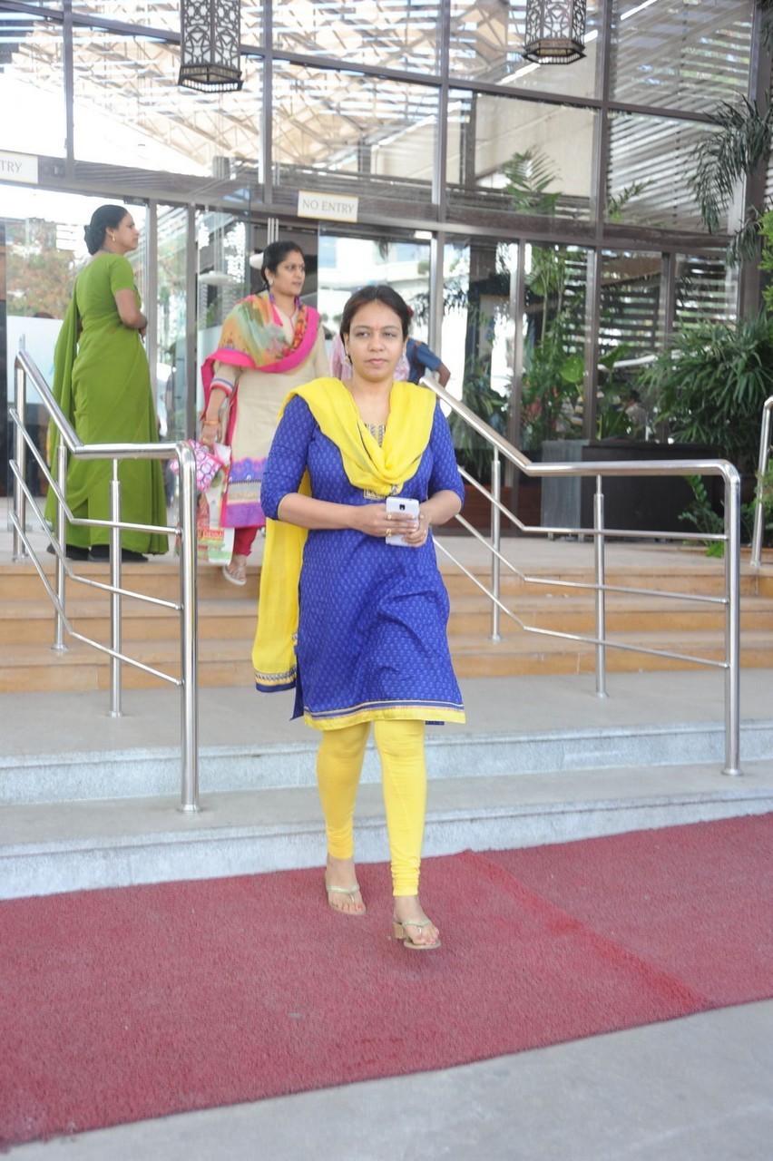 Music Director Chakri Condolences Photos 02 - 78 / 152 photos