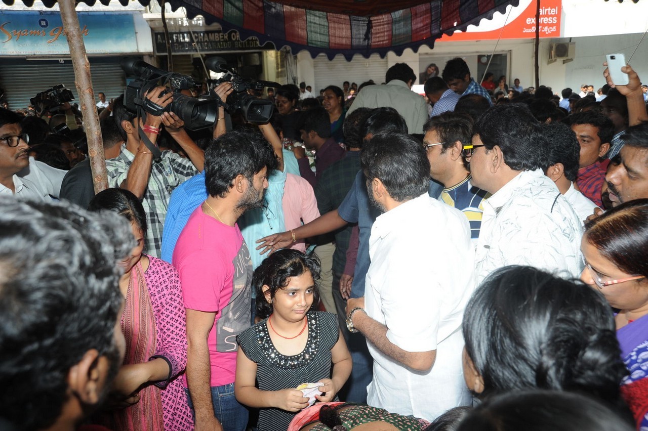 Music Director Chakri Condolences Photos 02 - 135 / 152 photos