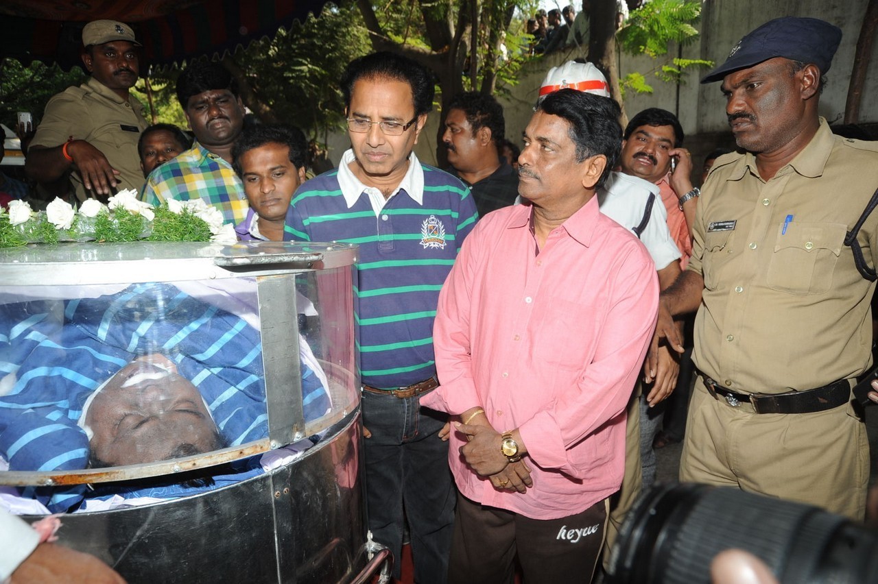 Music Director Chakri Condolences Photos 02 - 138 / 152 photos