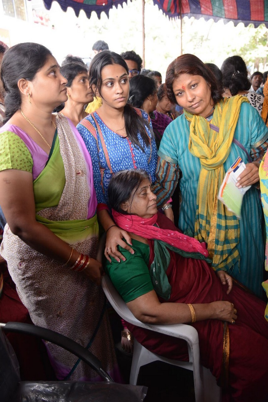 Music Director Chakri Condolences Photos 03 - 29 / 118 photos
