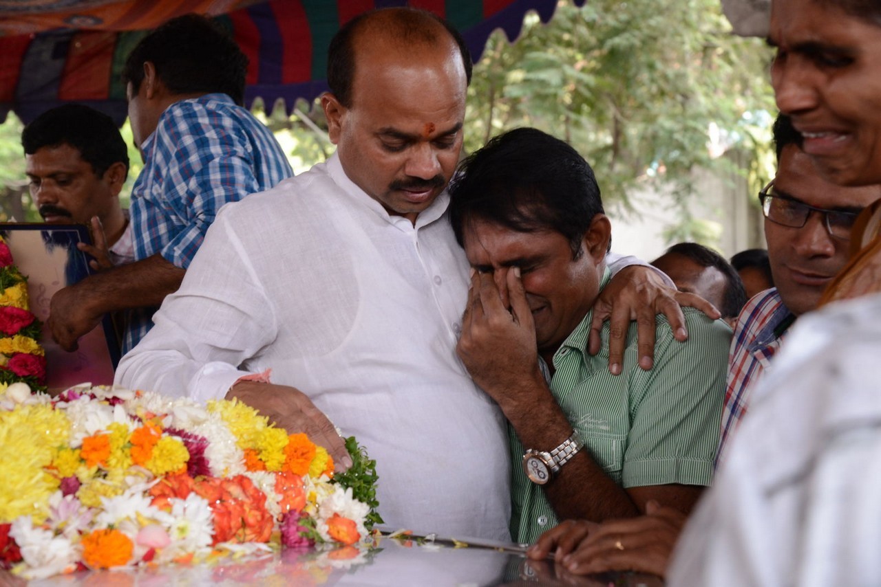 Music Director Chakri Condolences Photos 03 - 33 / 118 photos