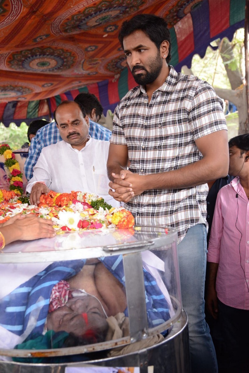 Music Director Chakri Condolences Photos 03 - 36 / 118 photos