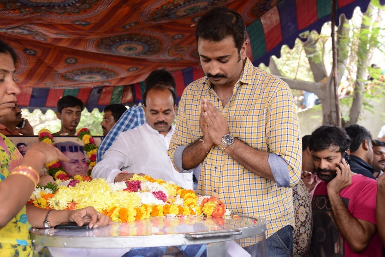 Music Director Chakri Condolences Photos 03 - 49 / 118 photos