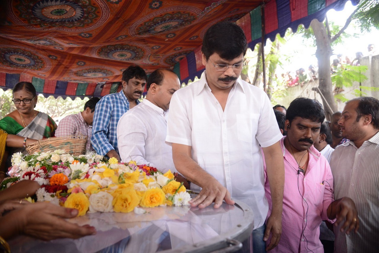 Music Director Chakri Condolences Photos 03 - 72 / 118 photos