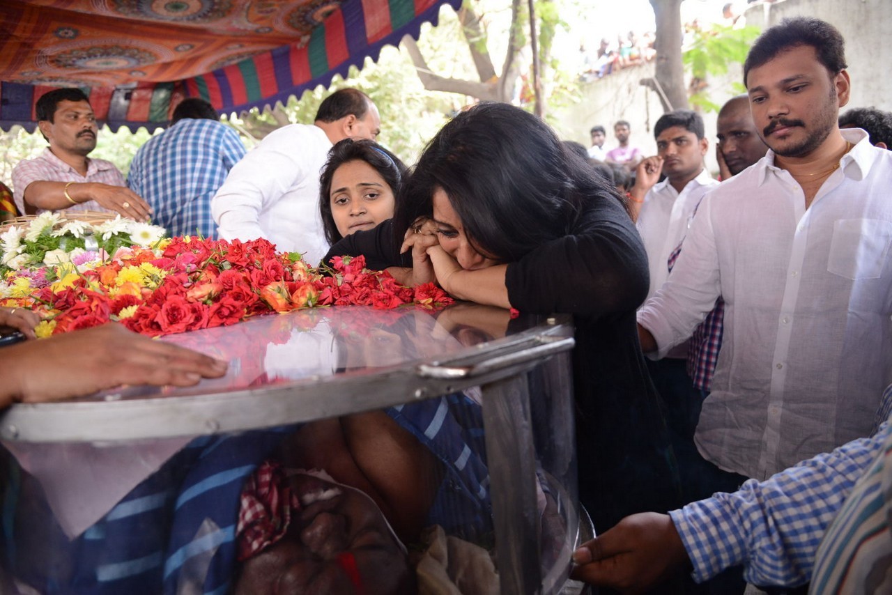 Music Director Chakri Condolences Photos 03 - 92 / 118 photos