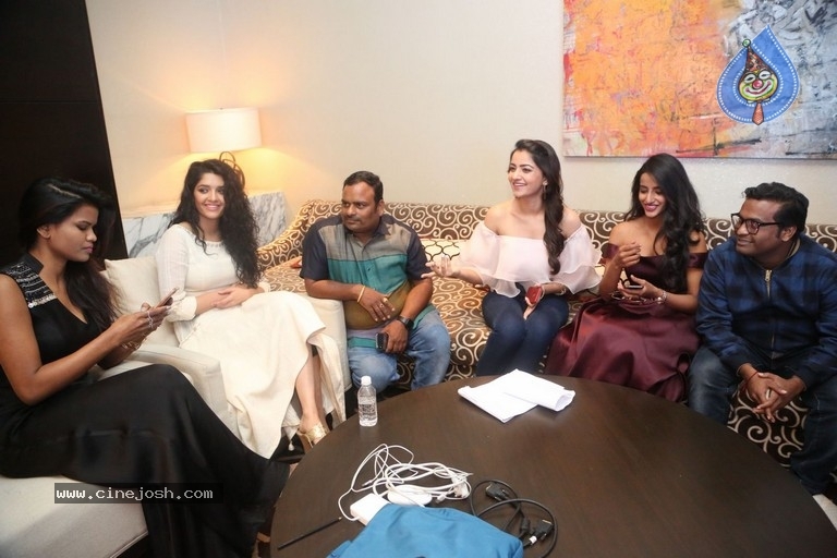 My South Diva Calendar 2017 Launch - 9 / 29 photos