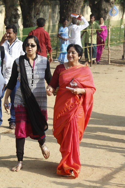 Nadigar Sangam Election 2015 Photos - 20 / 63 photos