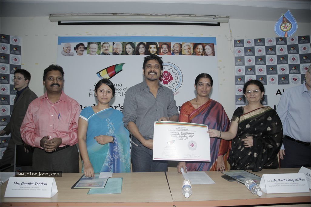 Nagarjuna at Aisfm n Jnafau Event - 35 / 42 photos