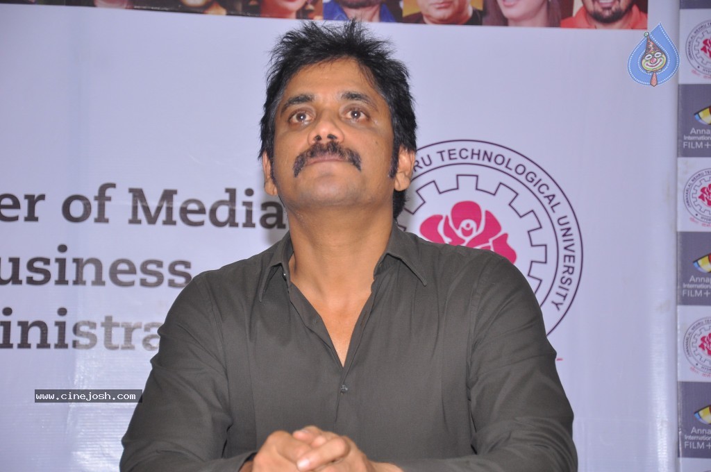 Nagarjuna at MMBA Event - 27 / 54 photos