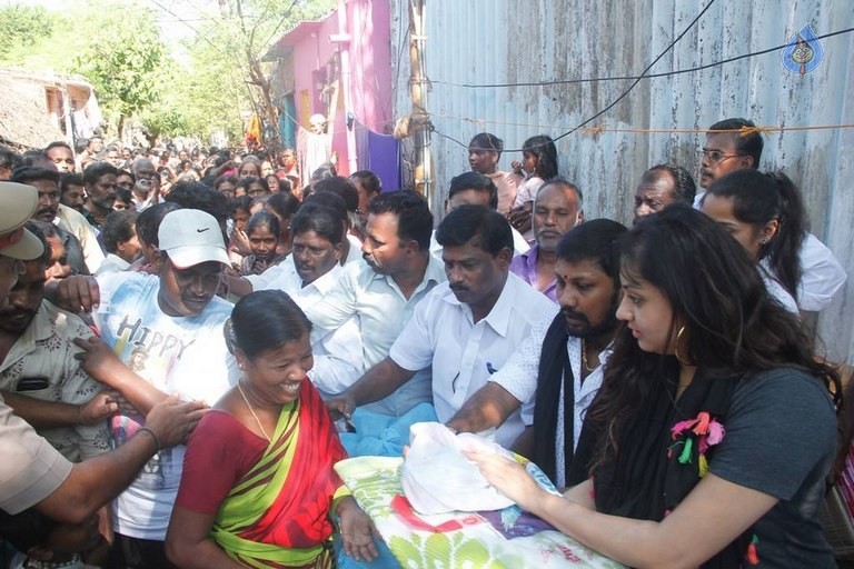 Namitha Flood Relief Help Photos - 10 / 20 photos