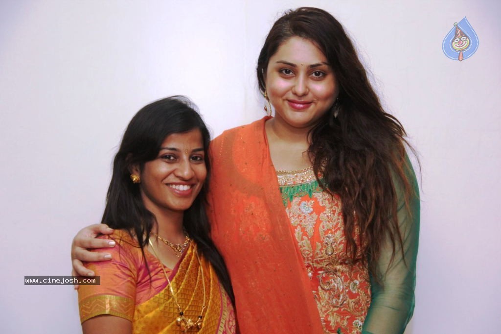 Namitha Pongal Celebration at SMK Fomra College - 19 / 61 photos